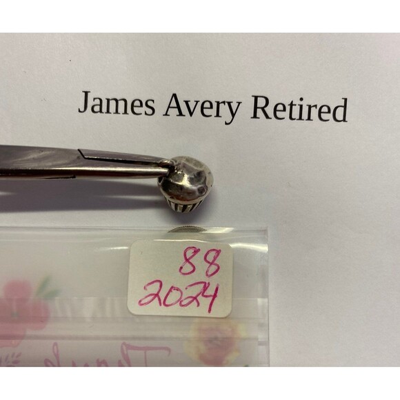 James Avery, Cupcake 3-D, RETIRED, Sterling Silver Charm #88 - Picture 5 of 8